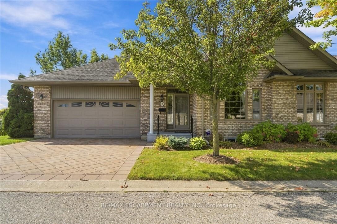 Property Photo:  500 Lakeview Drive 9  ON N4T 1W4 