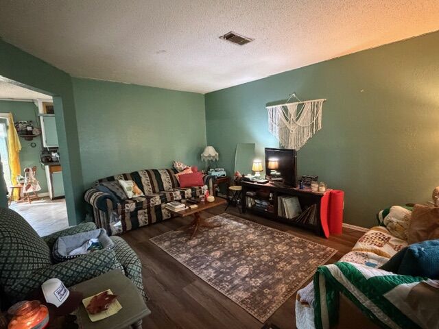 Property Photo:  906 S Lincoln Avenue  OK 74467 