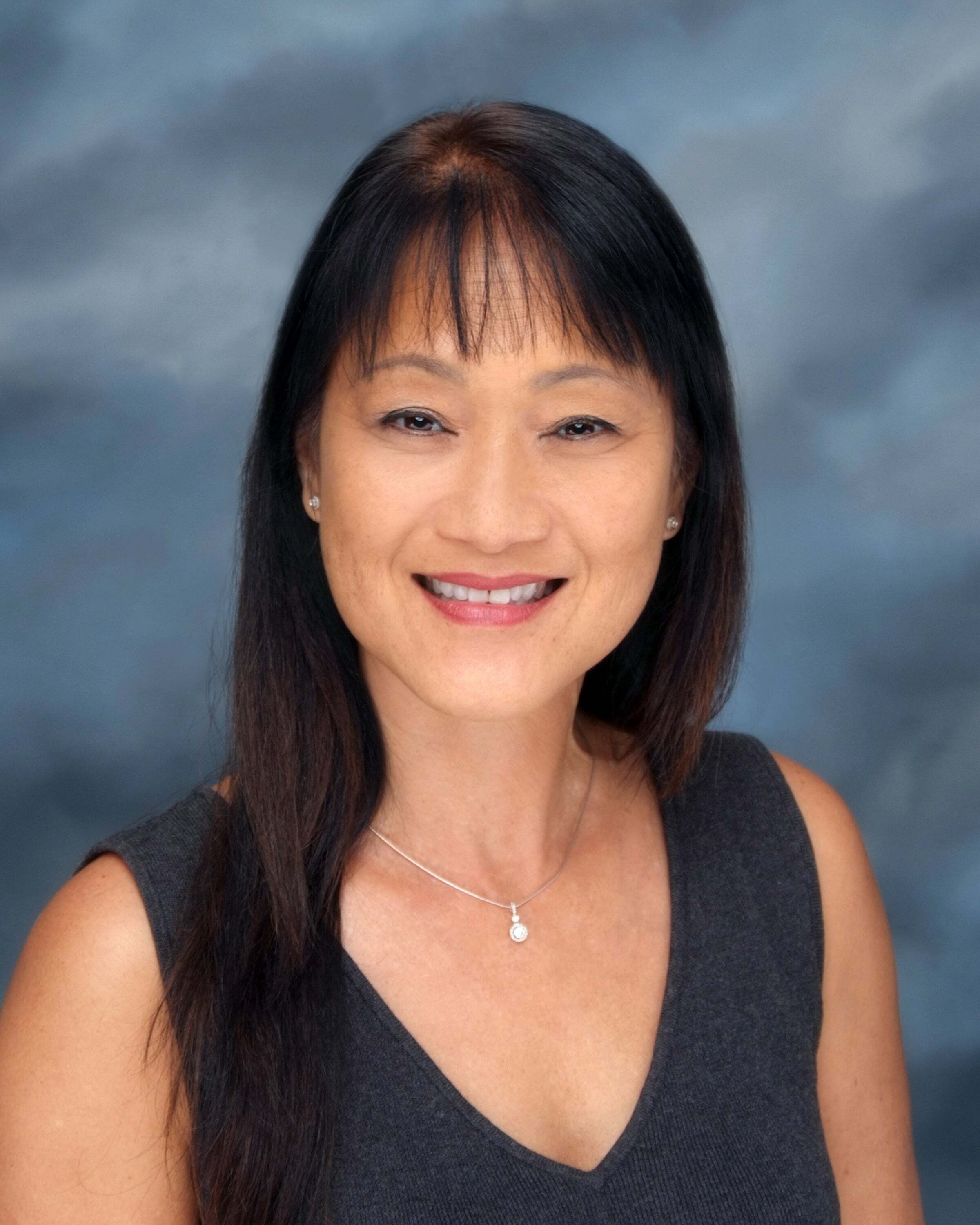 Elena Jones R(S), Real Estate Salesperson in Wailuku, Advantage Realty Valley Isle