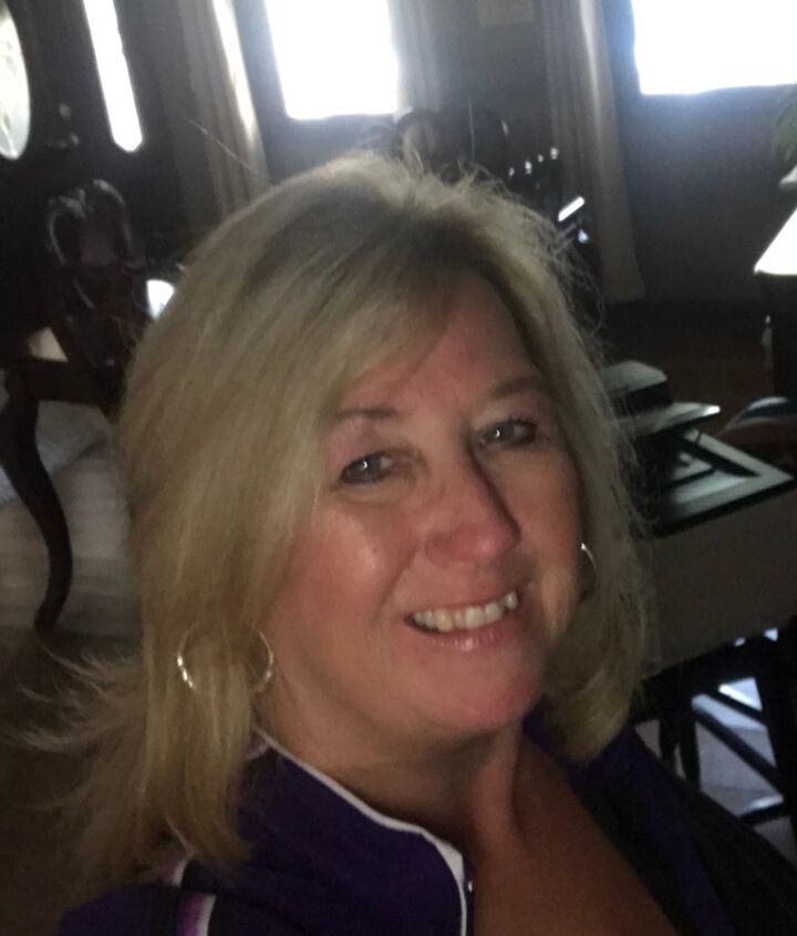 Theresa Maniaci, Real Estate Salesperson in Richmond, Professionals