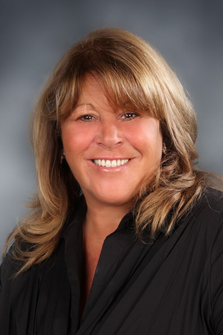 Christina Rieckehoff,  in Hauppauge, Realty Connect