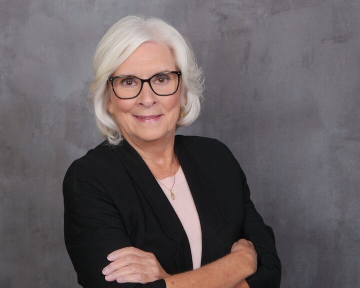Marian Bloete, Real Estate Salesperson in Rockaway, Christel Realty