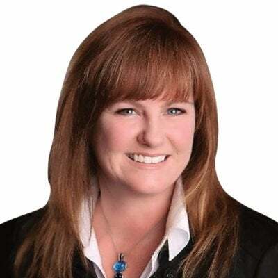 Tracy Link, in Winchester, Premier