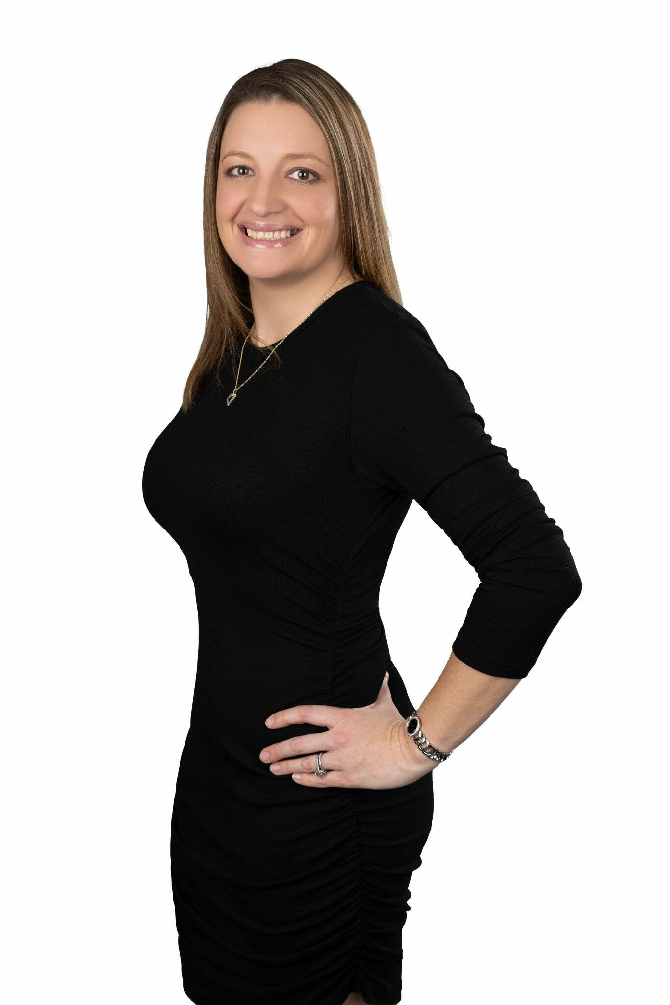 Liz Witten, Real Estate Broker/Real Estate Salesperson in Canyon Lake, Associated Brokers Realty