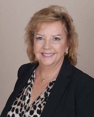 Susie Hill, Associate Real Estate Broker in Simi Valley, Town Center