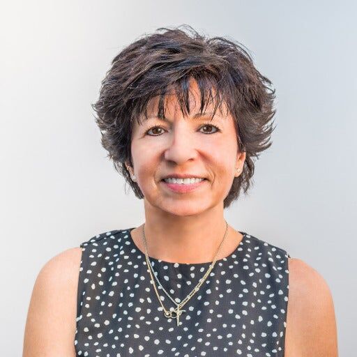 Ela Cusack, Real Estate Salesperson in Old Saybrook, Executive Real Estate