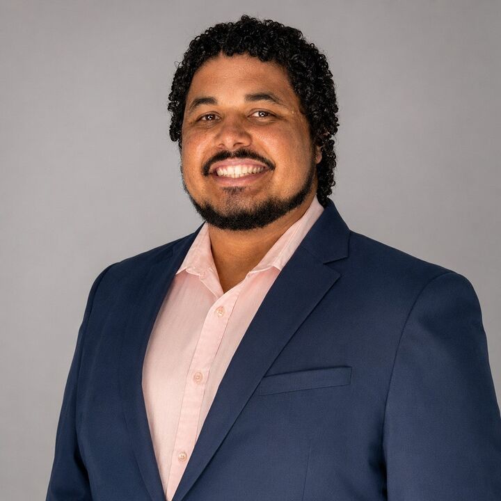 Sean Halloran, Real Estate Salesperson in Santa Maria, Masters