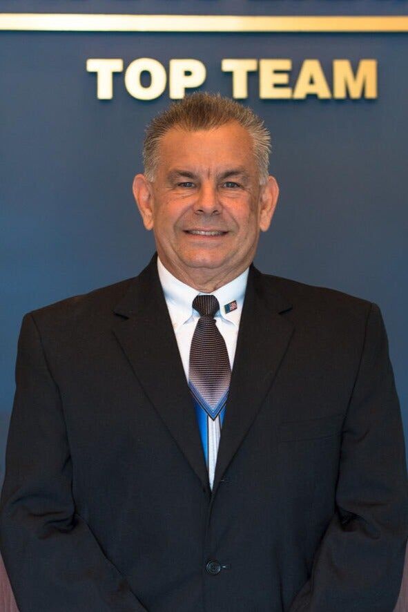 LUIS SANCHEZ, Real Estate Salesperson in Chino, Top Team