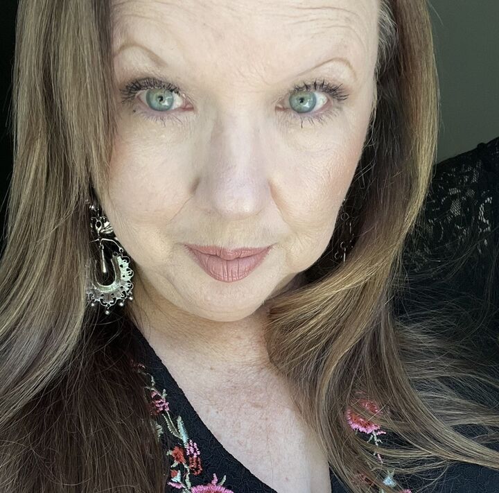 Toni Aza, Real Estate Salesperson in Dallas, Judge Fite Company