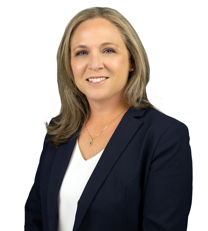 Allison Fernandez, Real Estate Salesperson in Saint Augustine, Vanguard Realty