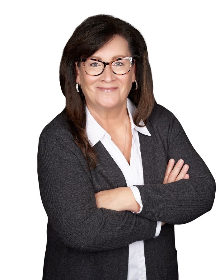 Tammy Fenech, Real Estate Salesperson in Northville, Curran & Oberski