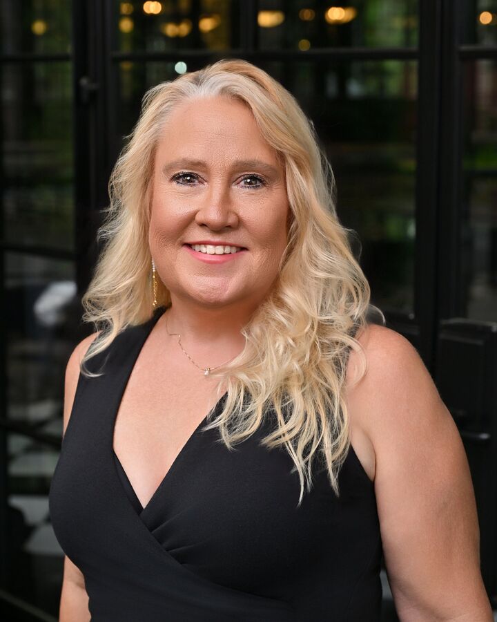 Sheri Keljo,  in Clarkston, Professionals