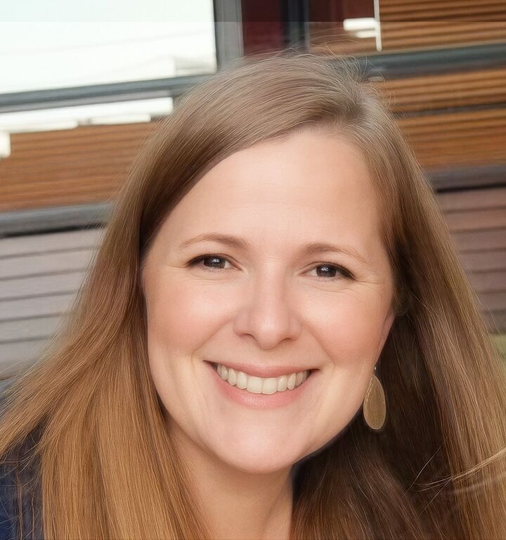 Lauren Delivaudais, Real Estate Salesperson in Lindale, First Group