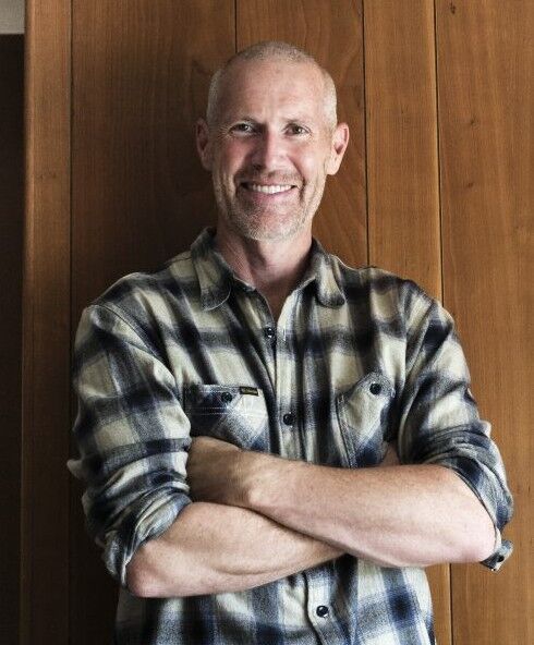 Aaron Cross,  in Portland, Windermere