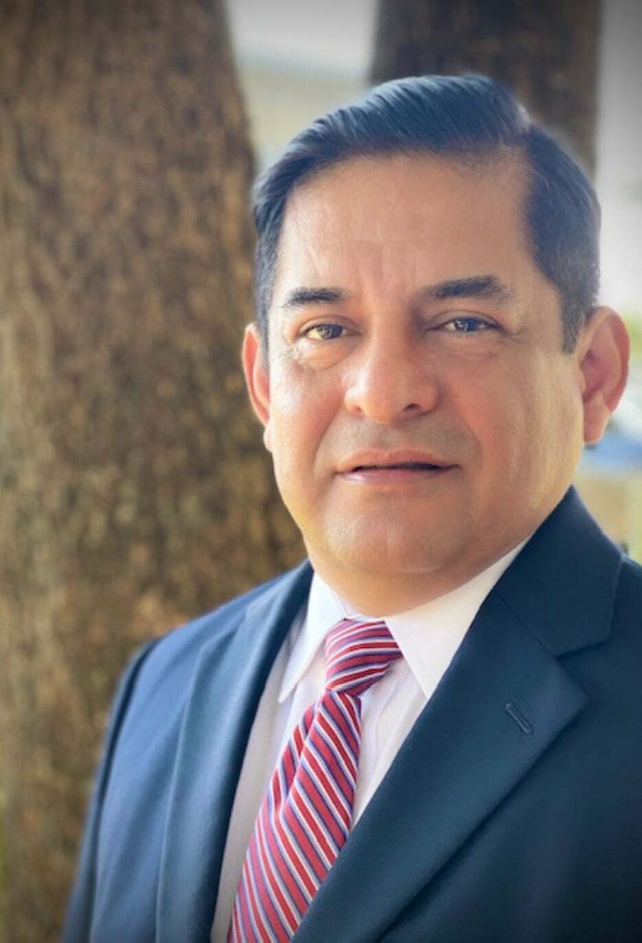 Luis Chapilliquen, Real Estate Salesperson in Miami, World Connection