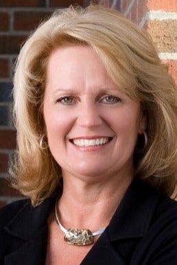 Brenda Flower, Affiliate Broker in Brentwood, Southern Realty