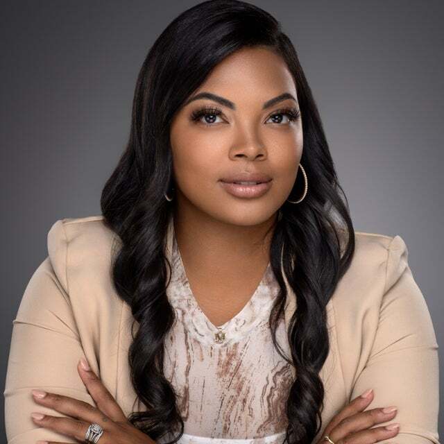 Bre Alexander, Real Estate Broker in Fort Wayne, Bradley Realty, Inc.