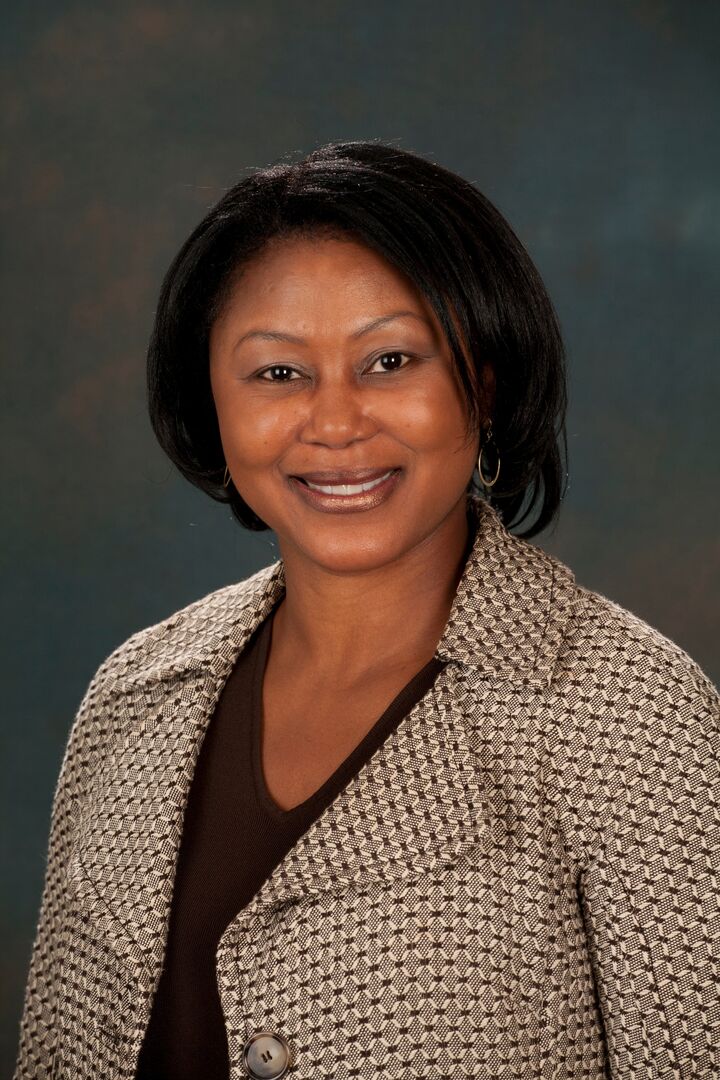 Sharon James, Real Estate Salesperson in Saint Louis, Premier Group