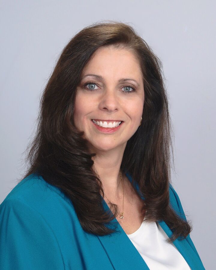 Donna Greet, Real Estate Salesperson in West Bridgewater, North East