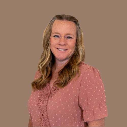 Carie Banuelos, Real Estate Salesperson in Prescott, BloomTree Realty