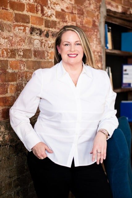 Jennifer Watson, Real Estate Broker in Greensboro, Paracle