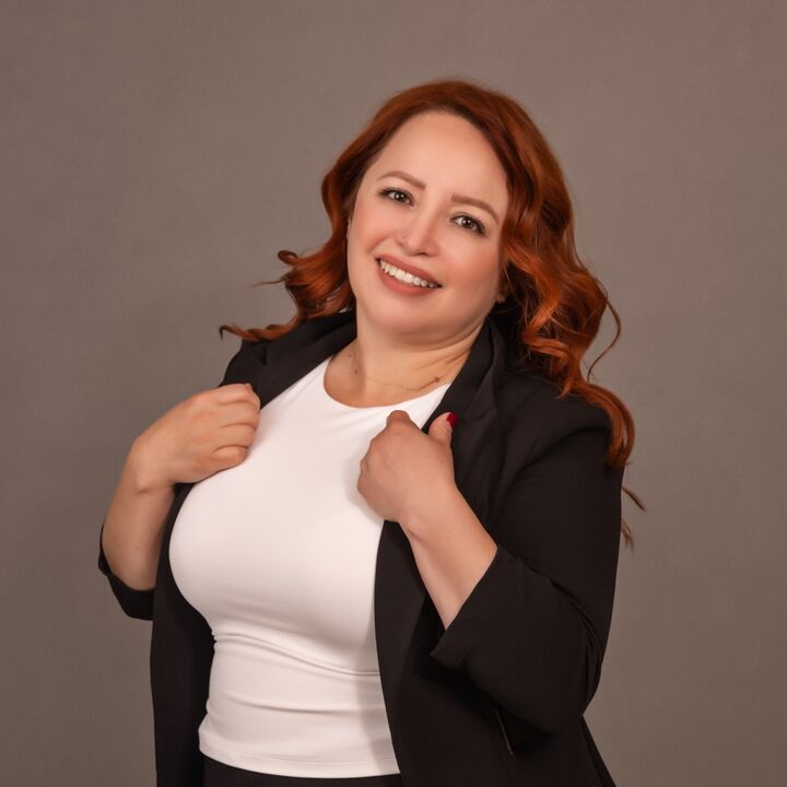 Faustina Sevilla,  in Bloomington, Synergia Realty