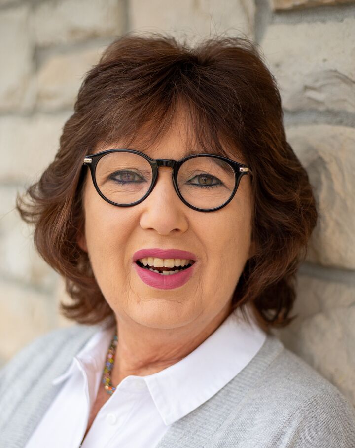 Becky Temperly, Real Estate Salesperson in Clinton, Howes & Jefferies