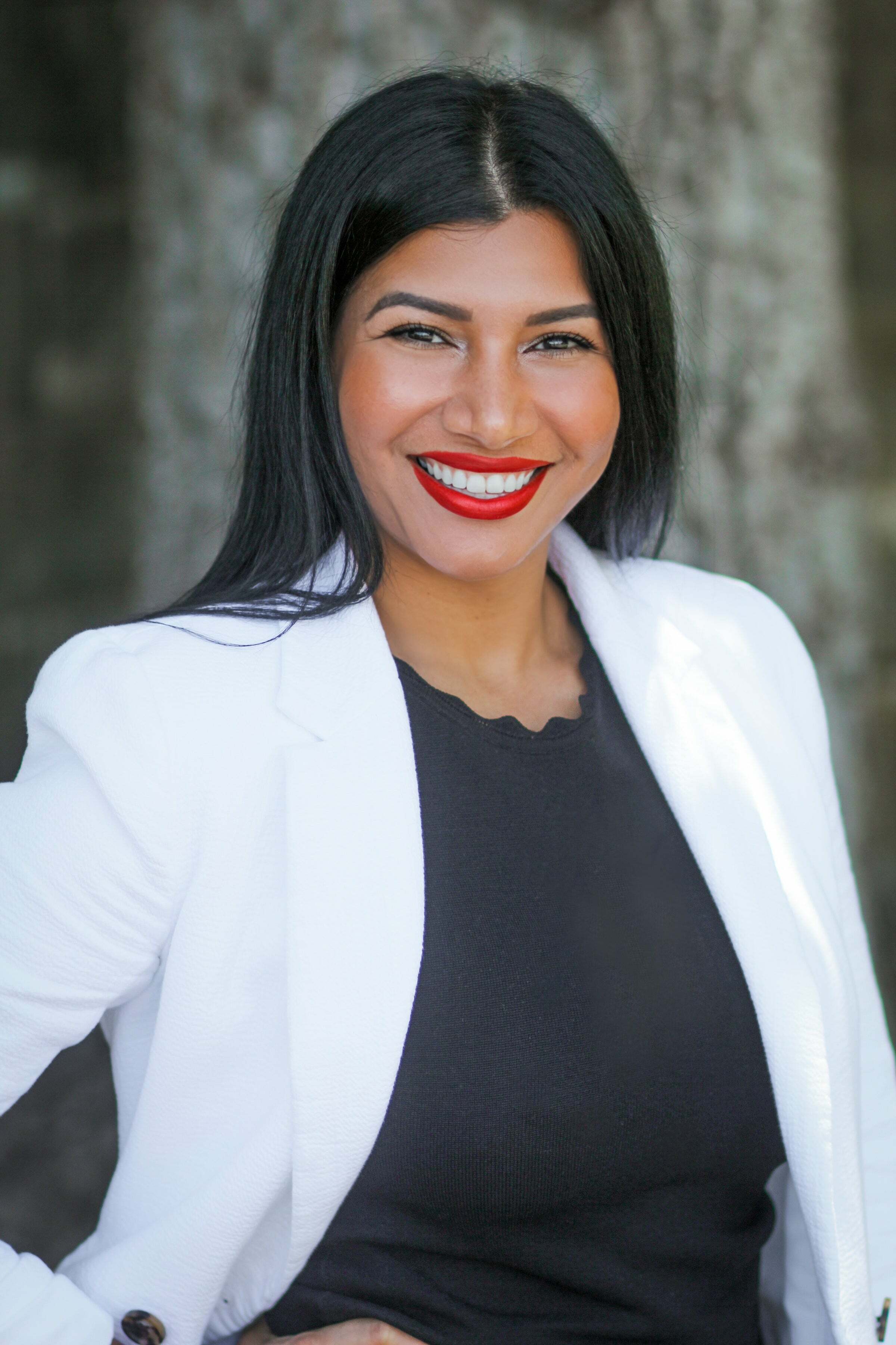 Eridania Bonilla, Associate Real Estate Broker in Charlotte, Paracle