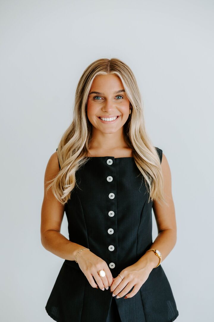 Tatum Young, Sales Associate in Smithville, Town & Lake