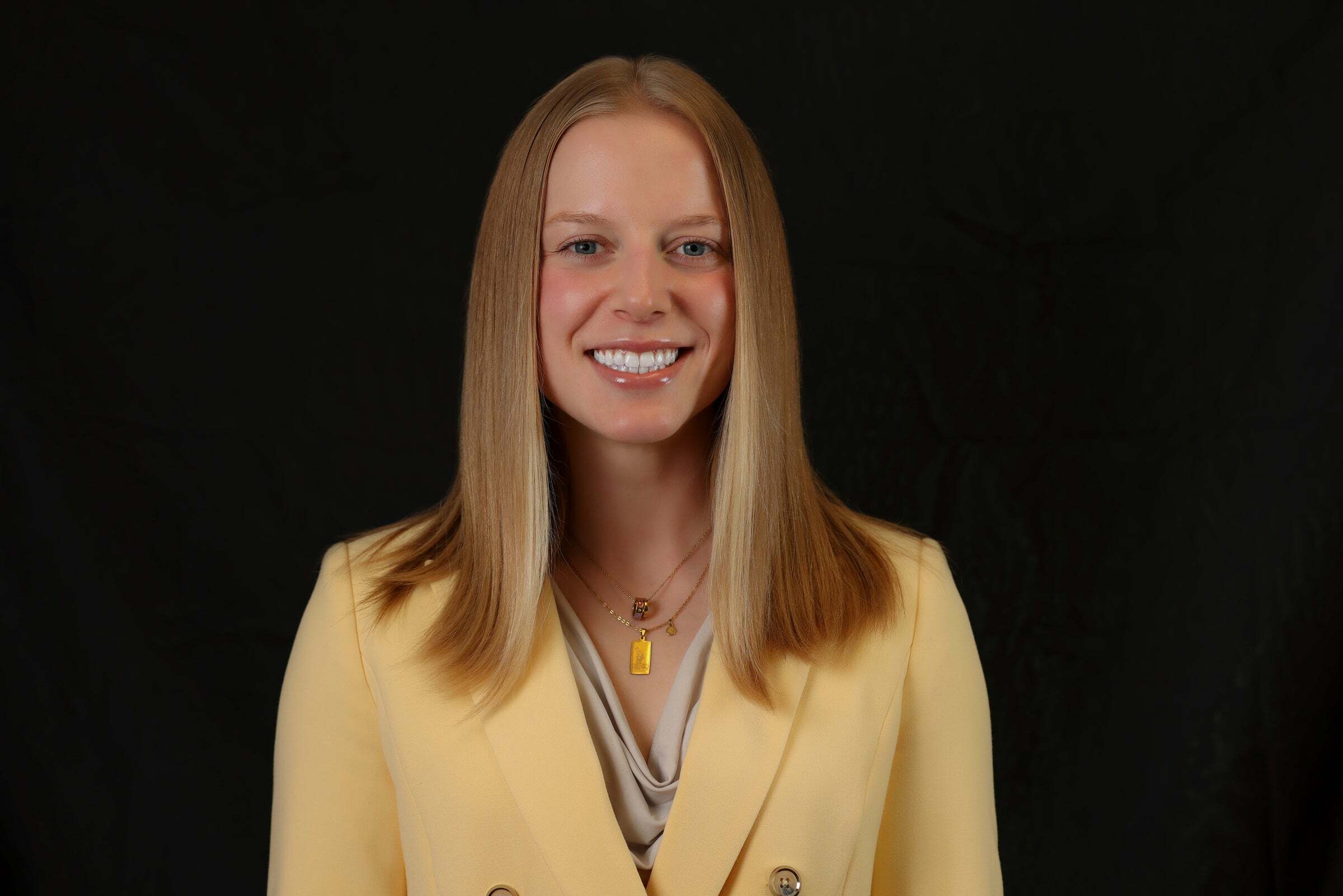 Kayla Campbell, Real Estate Salesperson in Bay City, Signature Realty