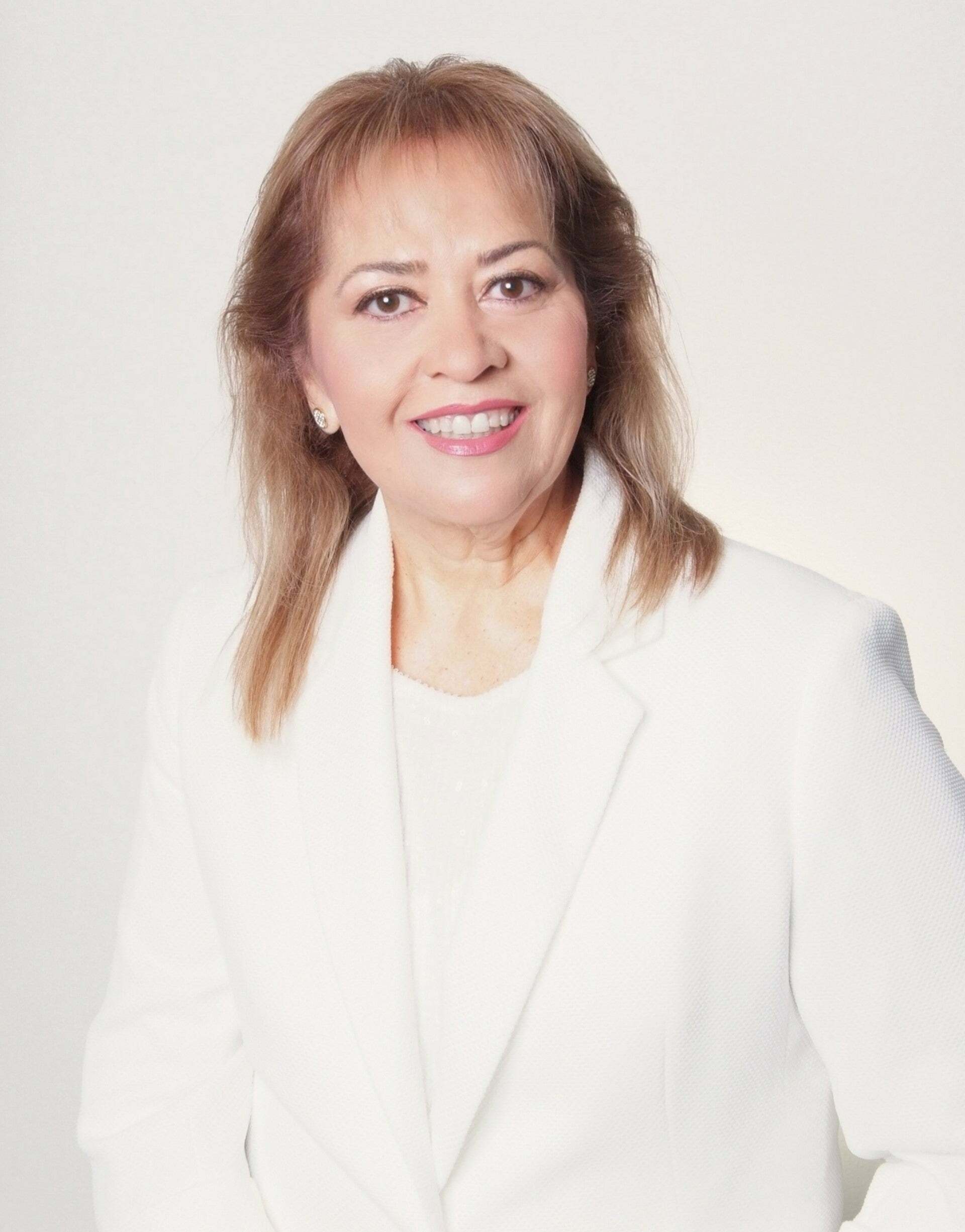 Maria Pandura, Real Estate Salesperson in Bakersfield, Preferred, Realtors