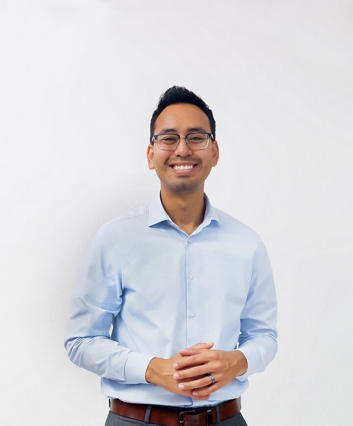 Julio Armas, Real Estate Salesperson in Downey, LOTUS