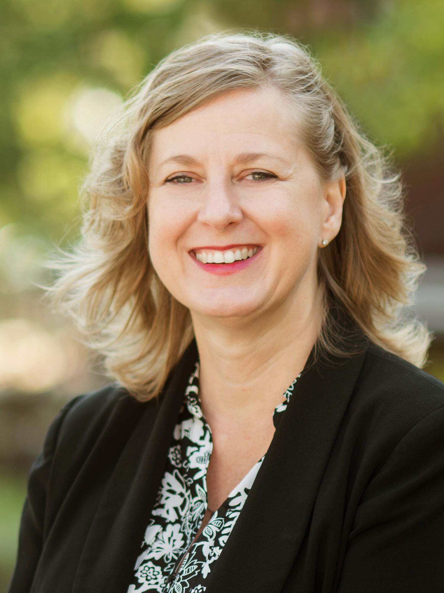 Laura Nunley, Real Estate Salesperson in Arlington, McEnearney