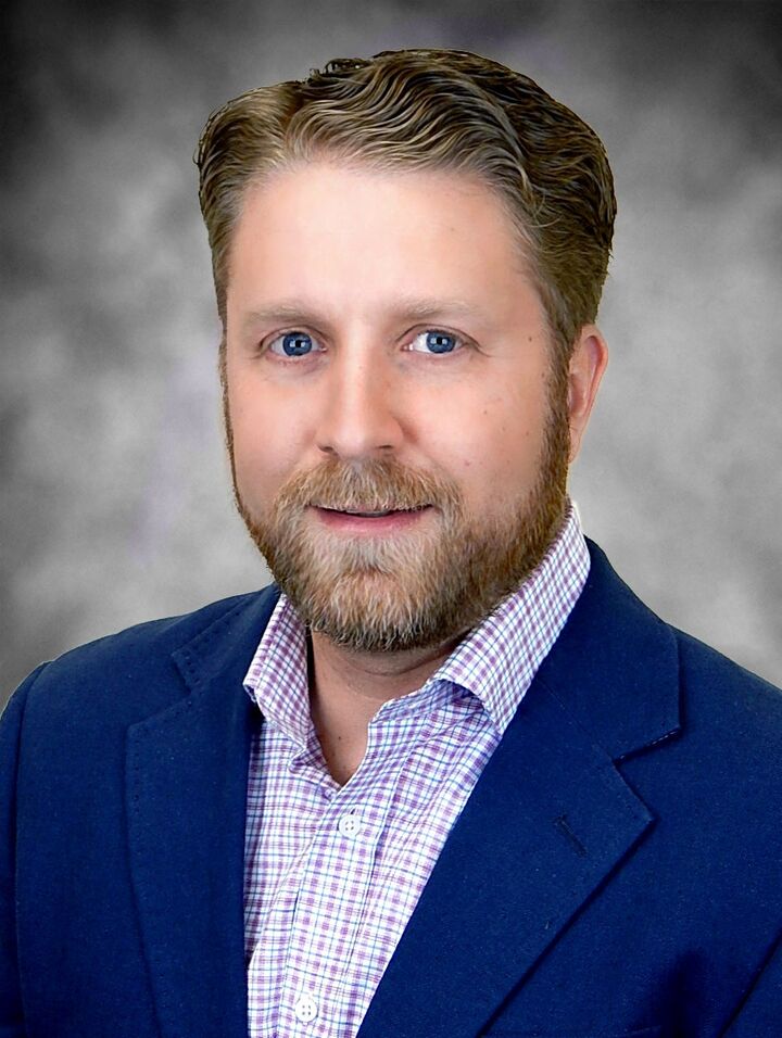 Thomas Murphy,  in Hauppauge, Realty Connect
