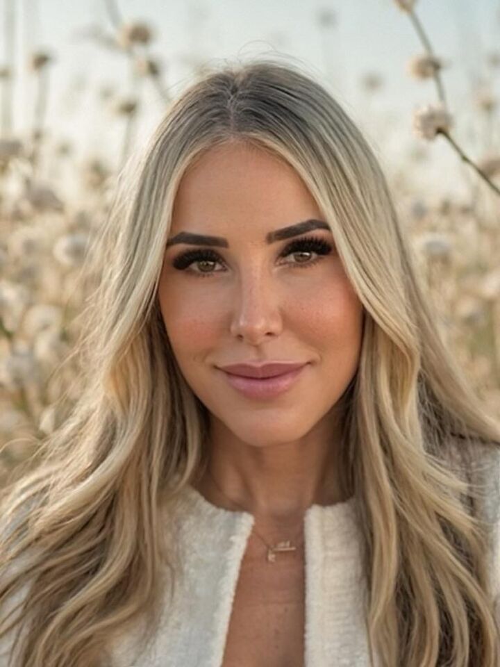 Cristina Arango,  in Miami, Cervera Real Estate
