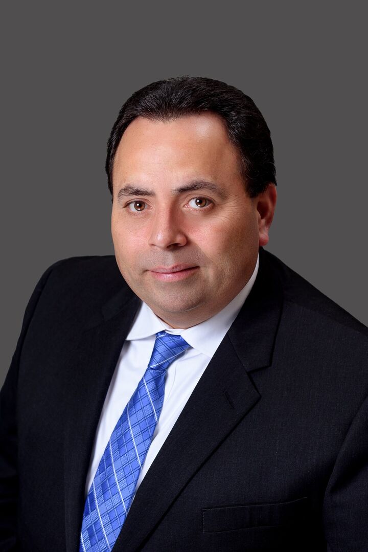 Bob Fernandez, Real Estate Broker in Fishers, Scheetz