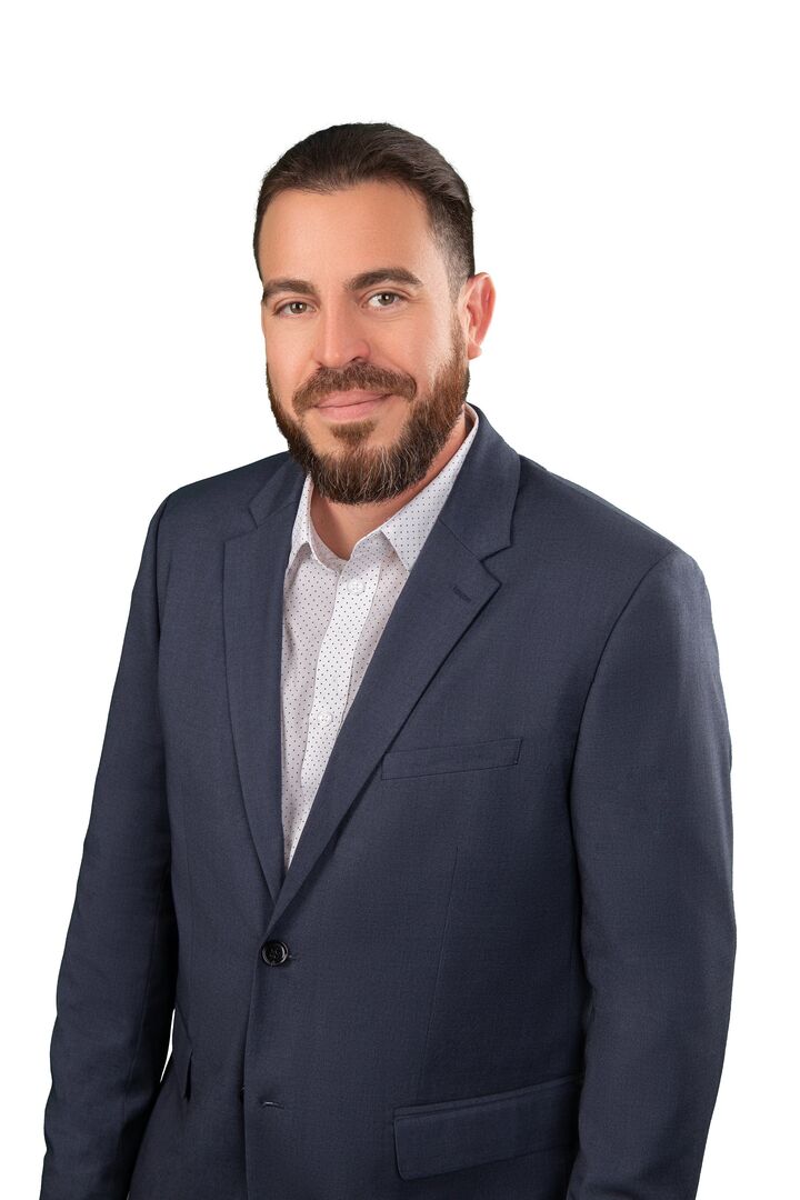 Esteban Rios, Real Estate Salesperson in Canyon Lake, Associated Brokers Realty