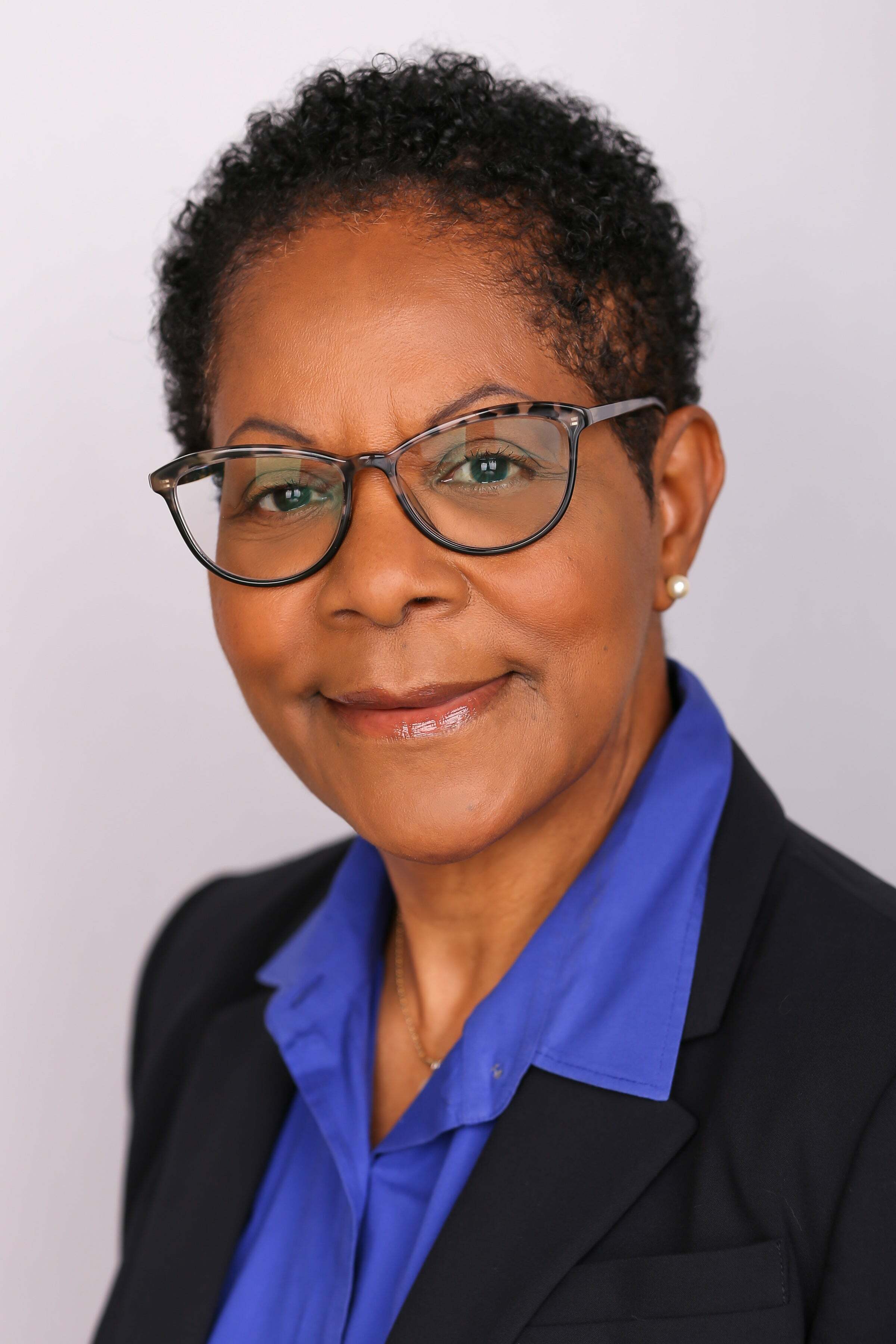 Cynthia Harris, Real Estate Salesperson in Oakland, Reliance Partners