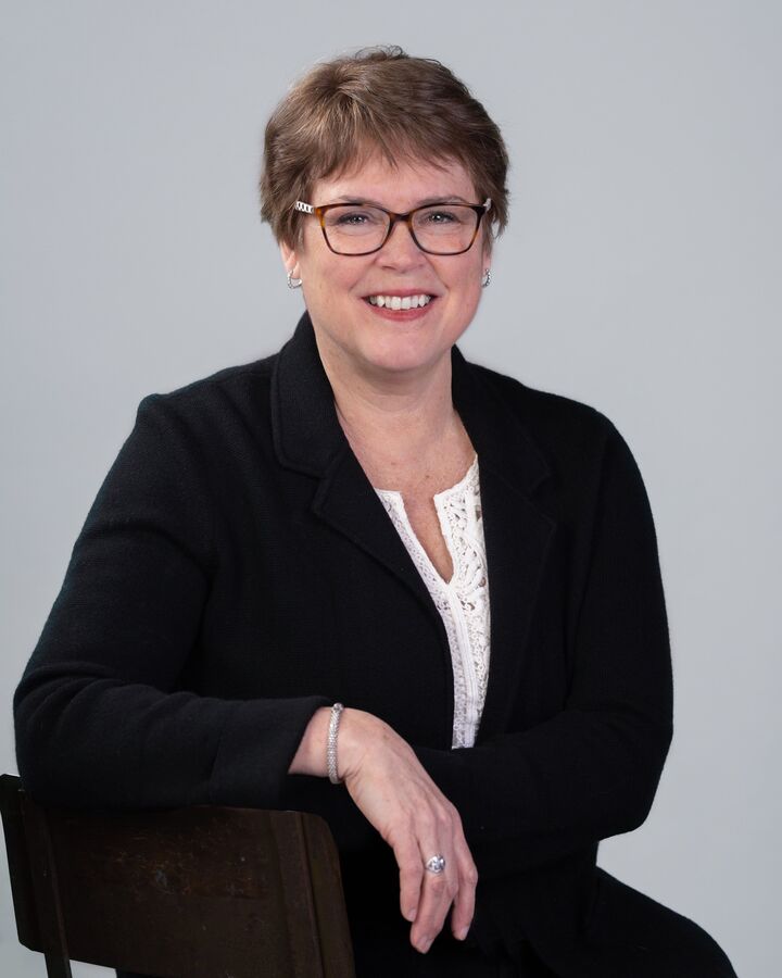 Camille Campbell, Real Estate Broker/Real Estate Salesperson in Traverse City, Schmidt Realtors