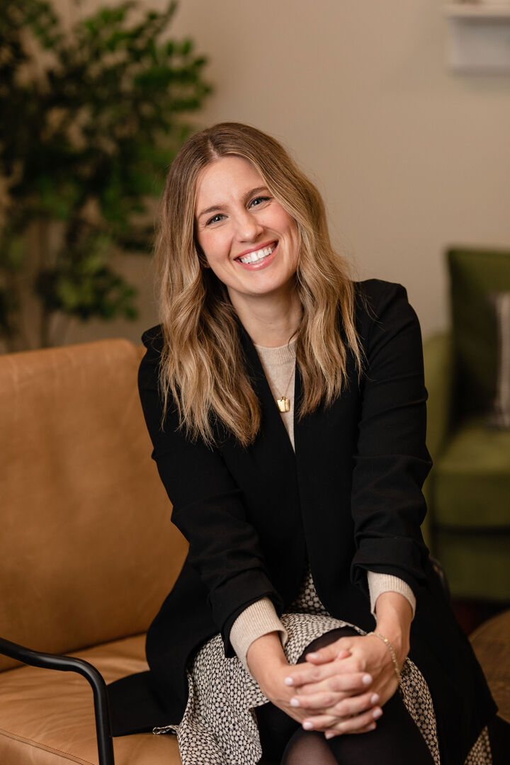 Nicole Betz,  in Kirkland, Windermere