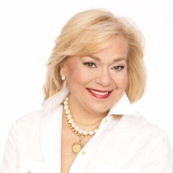 Anna Zambrana, Real Estate Salesperson in Miami, Home Lovers Realty