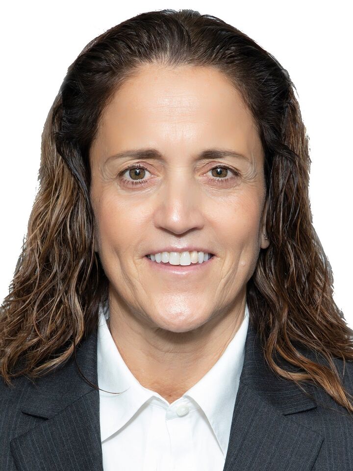 Elisa Cokkinos, Real Estate Salesperson in Massapequa, AA Realty