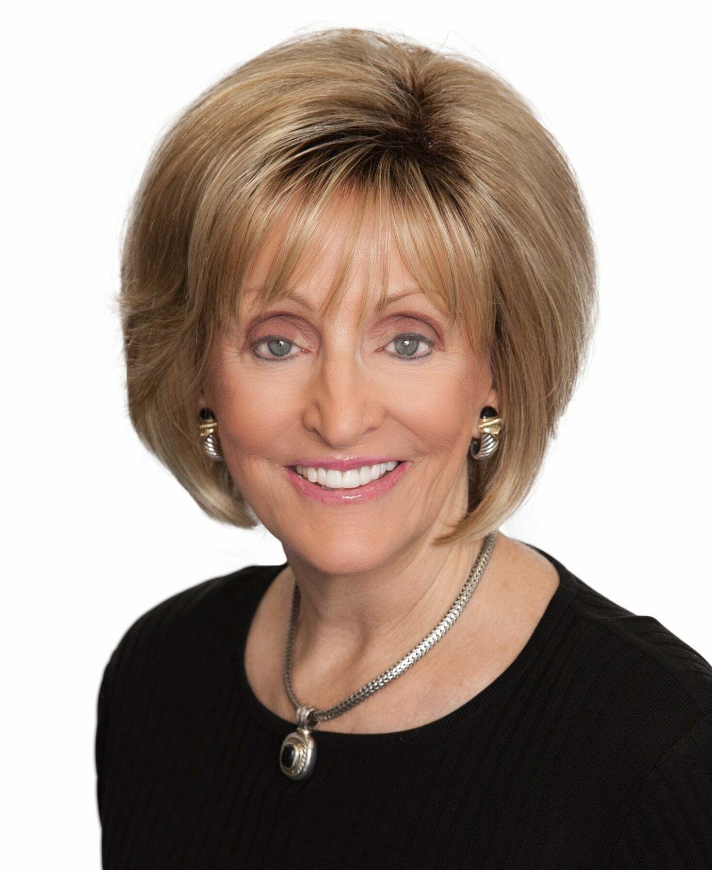 Karen Hust, Real Estate Salesperson in Coronado, Napolitano & Associates