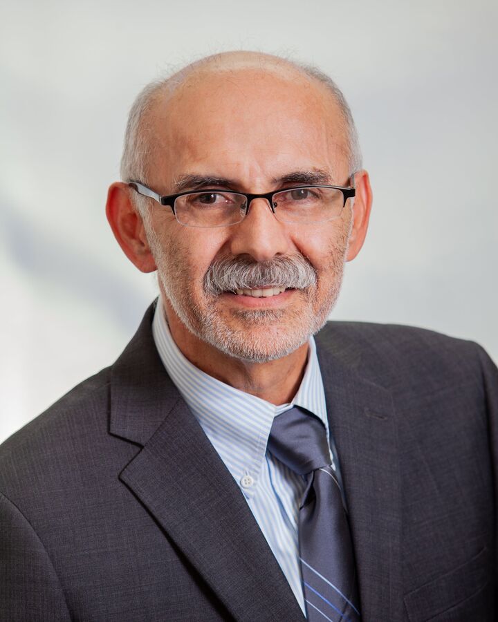 GUILLERMO GUTIERREZ GONZALEZ, Real Estate Broker in Mission Hills, Masters