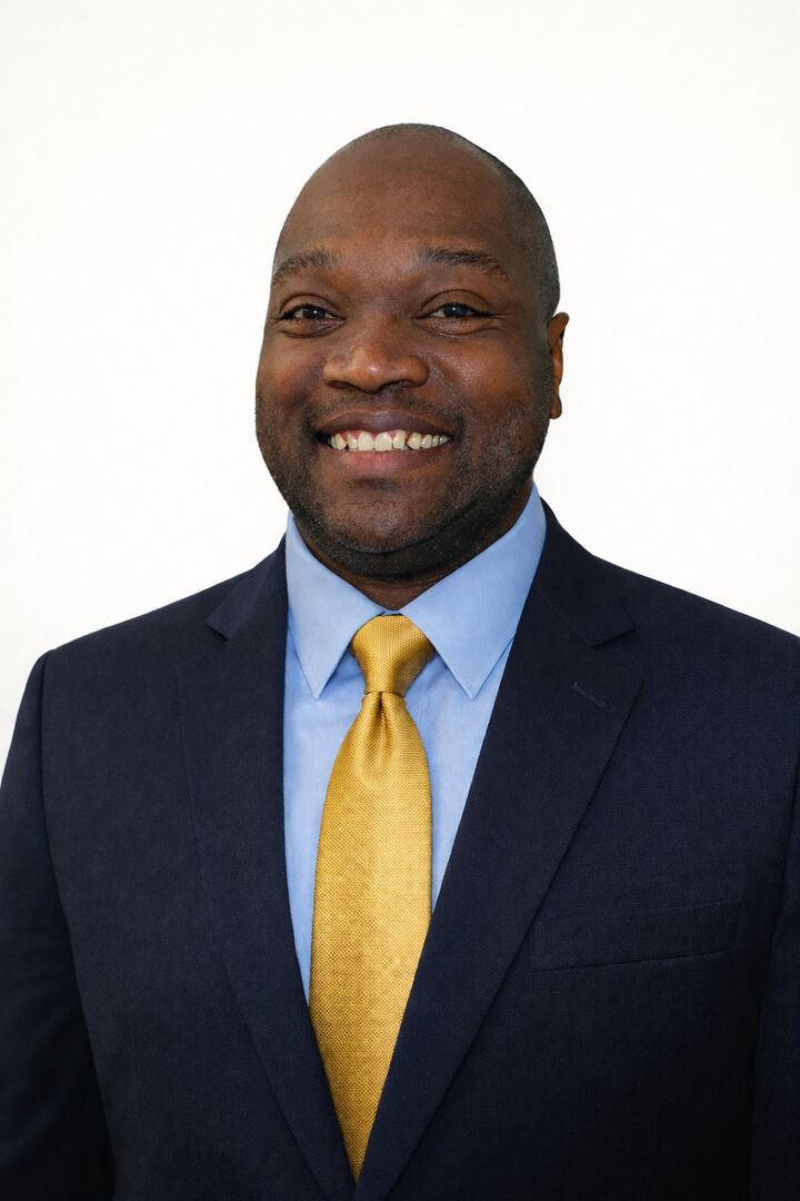 Fred Kelley III,  in South Bend, Circle