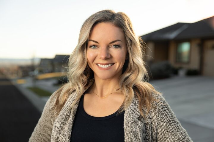 Jessica Mockridge, Real Estate Salesperson in Klamath Falls, Showcase Realtors®, Inc.