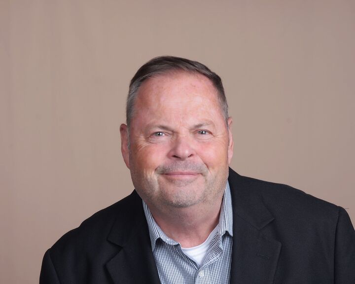 Eric Hendrickson,  in Lake Orion, Professionals