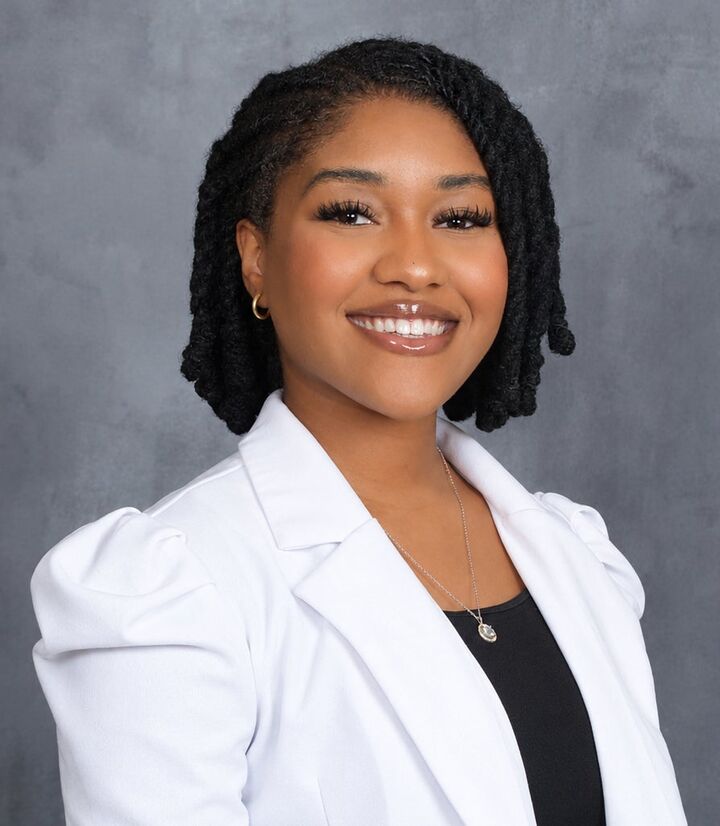 Shanavia McConnehead, Real Estate Salesperson in El Paso, Elevate