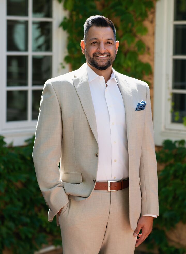 Shak Bani, Corcoran Plaza Properties - Business Photo
