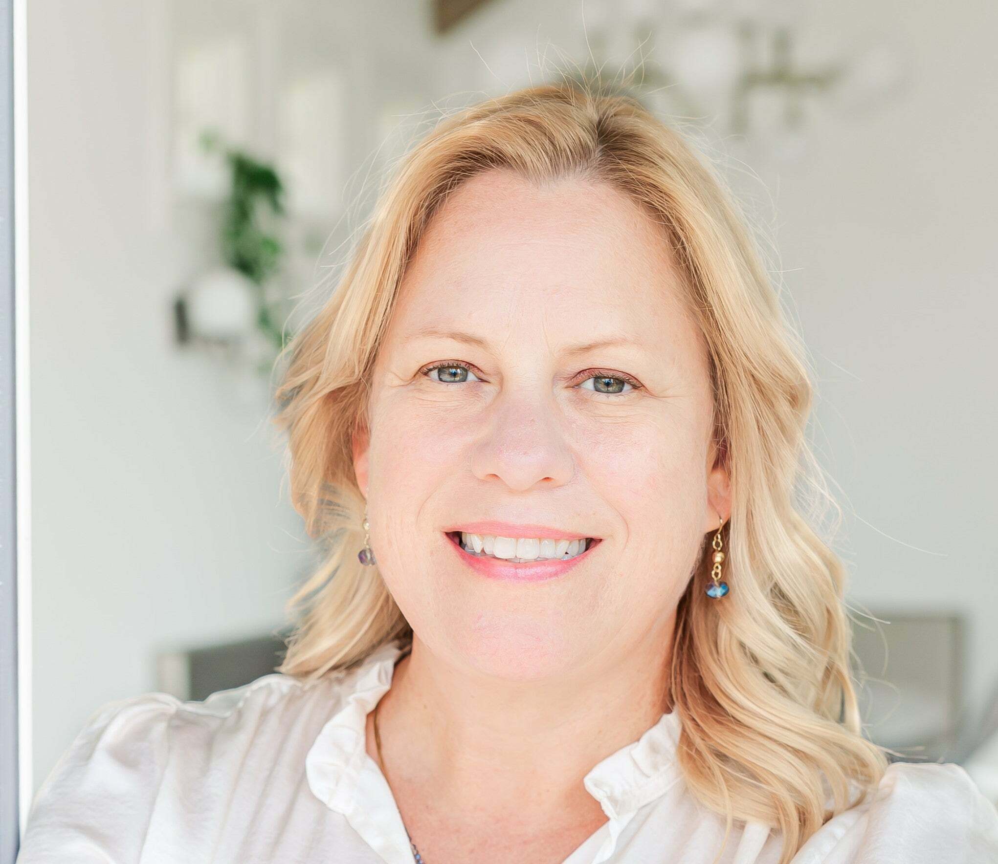 Amy Smith, Broker in Hendersonville, Connected